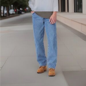 Rustler by Wrangler Men’s Size 31-30 Classic Regular Fit Straight Leg Jeans. New